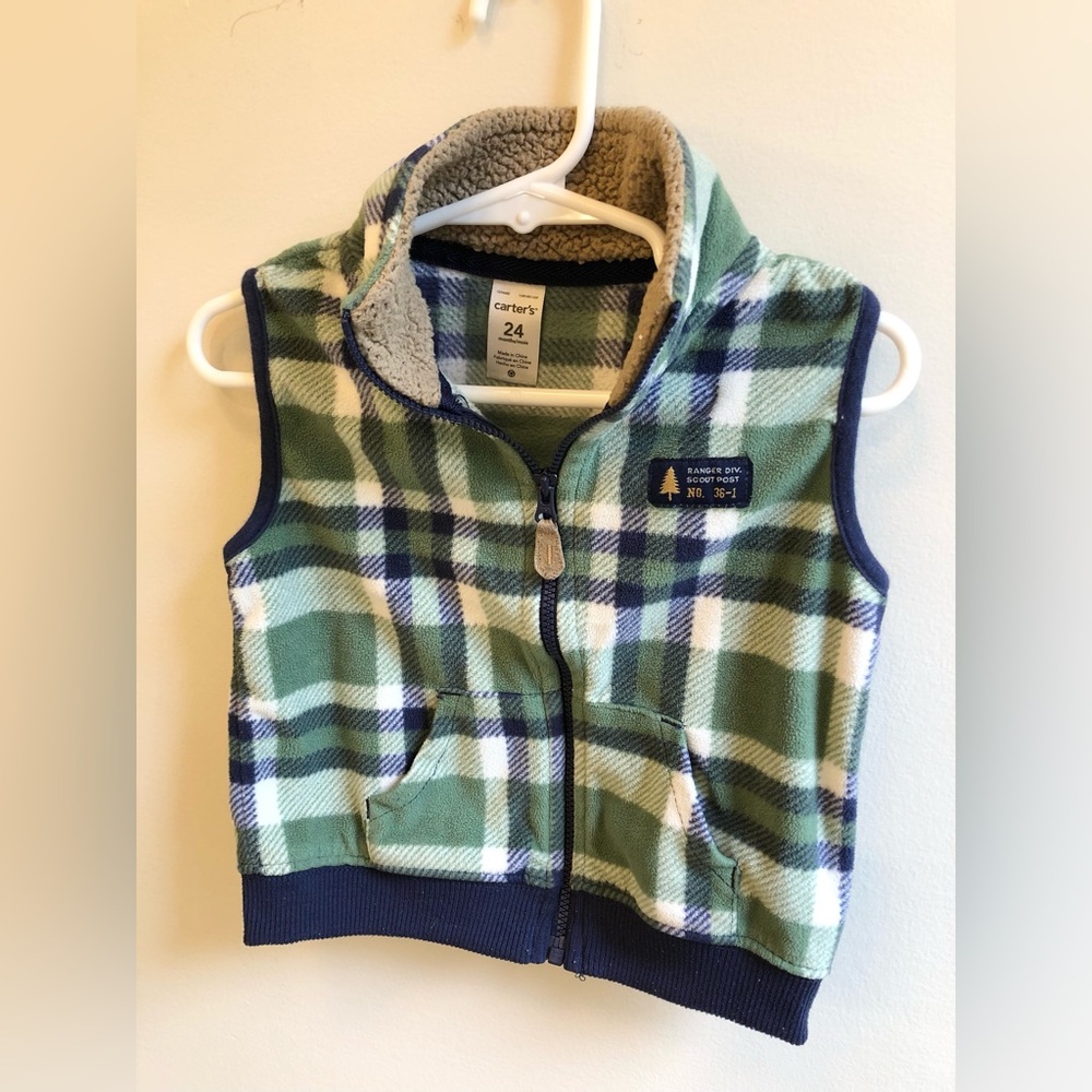 Carter’s Boy 24 Months Fuzzy Green, Blue & Tan Fleece Zippered Vest
